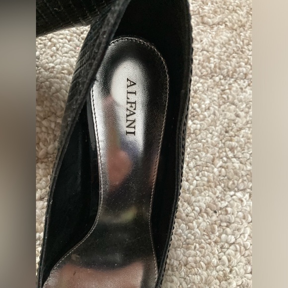 Alfani black heels - Picture 3 of 5